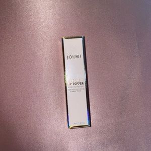 Jouer Lip Topper in Frost Bite